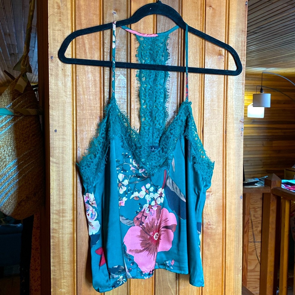 Beautiful Green & floral Camisole halter top!